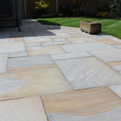 Yorkshire Blend Sandstone Paving (Project Pack 18.9 sq/m)