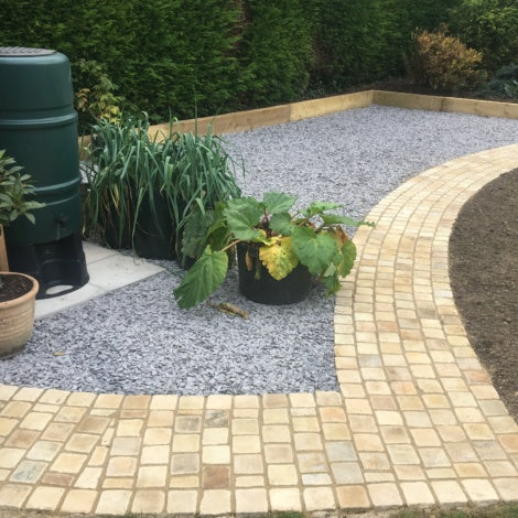 Calico Weathered Sandstone Cobbles 100mm x 100mm