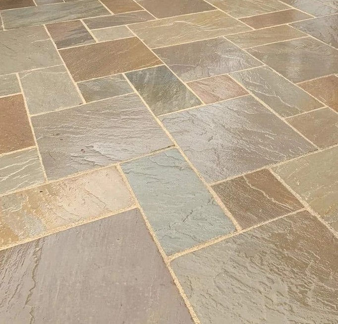 Raj Sandstone Paving (Project Pack 15.25 sq/m)