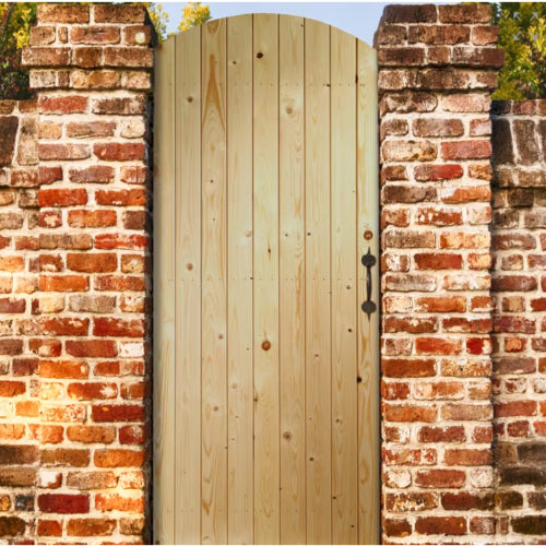 Ledge & Brace Arched Top Gate